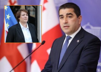 “ელენე ხოშტარია ციხეში ერთადერთი მიზეზის გამოა, გირაო არ გადაიხადა, გარედან კარნახით, ციხეში ჩატოვეს, რომ შემდეგ რეზოლუციებზე ემსჯელათ” – შალვა პაპუაშვილი