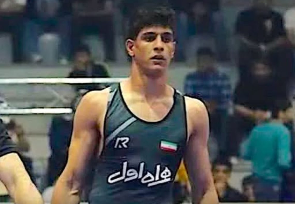 ირანში ორი პოლიციელის მკვლელობაში ბრალდებული 19 წლის მოჭიდავე სიკვდილით დასაჯეს  –  Iran International