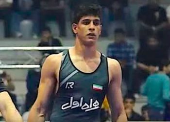 ირანში ორი პოლიციელის მკვლელობაში ბრალდებული 19 წლის მოჭიდავე სიკვდილით დასაჯეს  –  Iran International