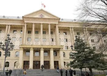 თბილისის საქალაქო სასამართლოში ლევან ჯანგველაძის მკვლელობის ორგანიზებაში ბრალდებულების, ძმებ მიქაძეებისა და გიორგი ჯოხაძის საქმეზე დაცვის მხარის მტკიცებულებებს იკვლევენ