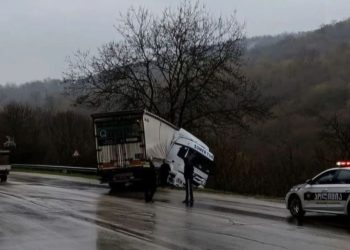 ავტოსაგზაო შემთხვევა ბაკურციხე-თბილისის გზაზე – რა ვითარებაა ადგილზე