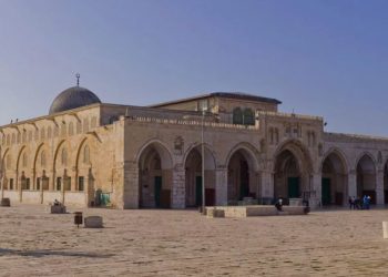 იერუსალიმის ალ-აქსას მეჩეთი მუსლიმთა ბაირამობის დღესასწაულზე 60 წლის განმავლობაში პირველად დაიხურა