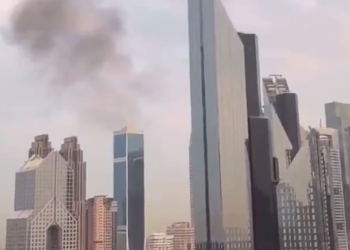 შტატები საკუთარ მოქალაქეებს საამიროების დატოვებისკენ მოუწოდებს