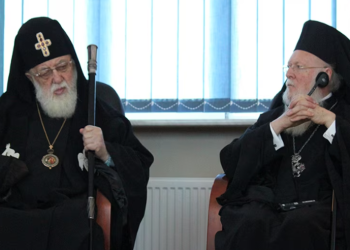 მსოფლიო პატრიარქი თბილისში კვირას, 11:00 საათზე ჩამოფრინდება