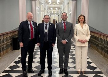 ოპოზიციის შეფასებით, “ოცნების“ ლიდერების ვიზიტი ვაშინგტონში “არაფრის მომტანია“