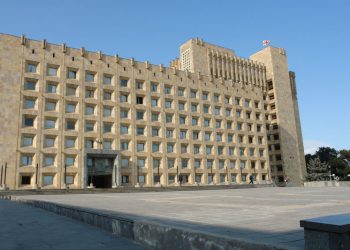 მთავრობის ადმინისტრაცია სატელევიზიო დებატების დროს გაჟღერებულ ინფორმაციაზე „ბაზალეთის ტბის მიმდებარედ უცხო ქვეყნის მოქალაქეების მიერ მიწის შესყიდვის შესახებ“, განცხადებას ავრცელებს