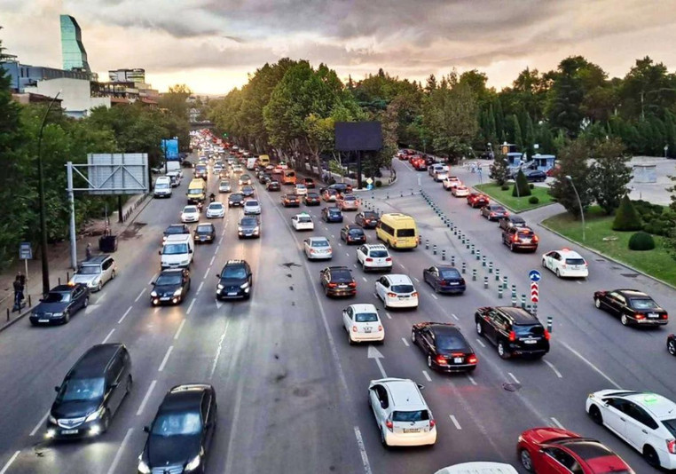 ქვეყანაში რეგისტრირებული მანქანების მხოლოდ 3%-ია 5 წელზე ნაკლების – საქსტატი