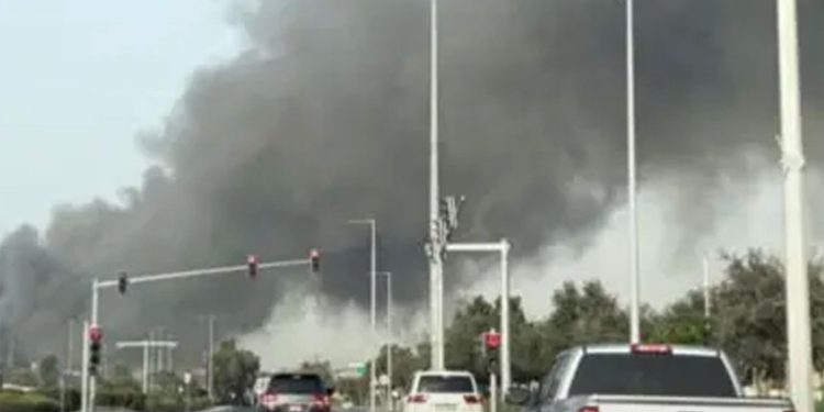 გაერთიანებულ საამიროებში ამბობენ, რომ ირანის ასობით რაკეტა და დრონი მოიგერიეს