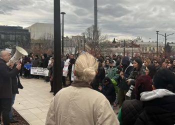 მთავრობის ადმინისტრაციასთან დიუშენით დაავადებული ბავშვების მხარდამჭერი აქცია გაიმართა