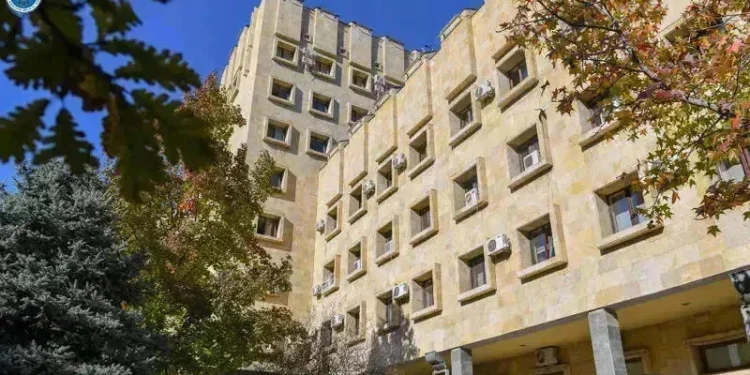 მეუღლის განზრახ მკვლელობისთვის ბრალდებულს 18 წლით თავისუფლების აღკვეთა მიესაჯა