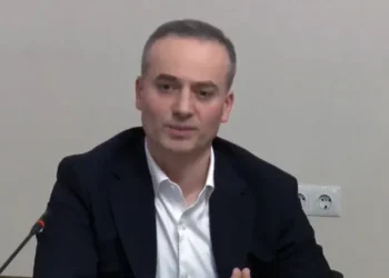 “ე.წ. ქეშბექს ვიყენებთ იმისათვის, რომ შევამციროთ პროდუქციის ფასი, რათა ის გავხადოთ ხელმისაწვდომი ჩვენი მომხმარებლისთვის – მისი 80% მიდის თაროს ფასის შემცირებაზე” – „კარფურის“ გენერალური დირექტორი