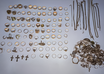 ნახევარ კილოგრამზე მეტი ოქროს ნაკეთობების უკანონოდ შემოტანის ბრალდებით ერთი ადამიანი დააკავეს