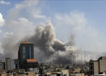 ისრაელმა თეირანზე ფართომასშტაბიანი საჰაერო იერიში მიიტანა