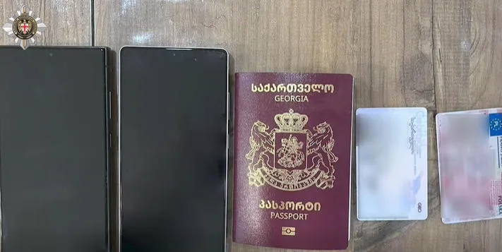 სუს-მა საქართველოსა და უცხო ქვეყნების ყალბი პირადობის დამადასტურებელი და მართვის მოწმობების დამზადების ფაქტზე ერთი პირი დააკავა