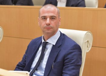 “გლოვის დღეებში მთელი ერი უნდა ერთიანდებოდეს, დღეს რადიკალების მცირე ჯგუფი ვიხილეთ, რომელიც ძალიან ხმაურობს და ყოვლად შეუსაბამოდ იქცევა” – ლევან მაჭავარიანი