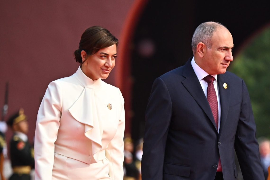 ნიკოლ ფაშინიანი ცოლს შეურიგდა