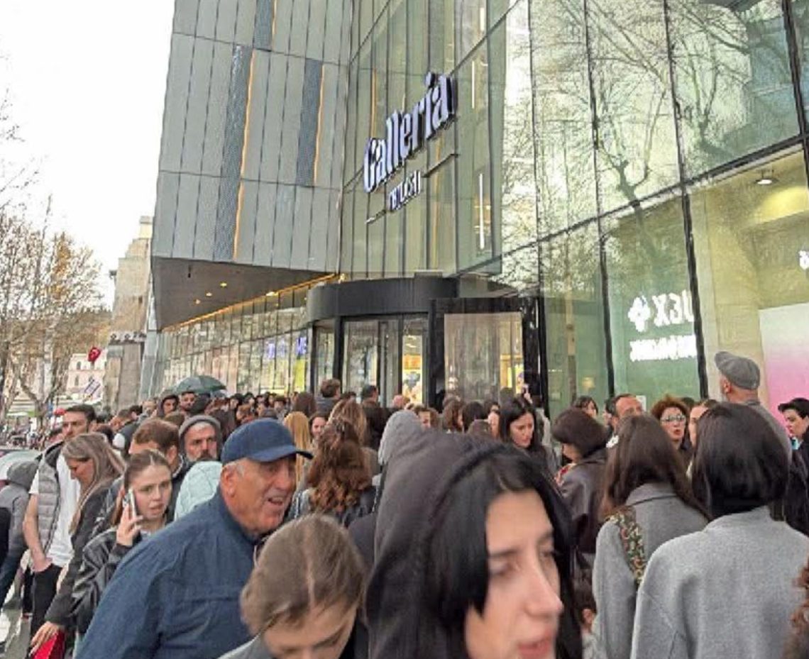 “გალერია თბილისიდან” ევაკუაცია განხორციელდა – რა ვითარებაა ადგილზე?