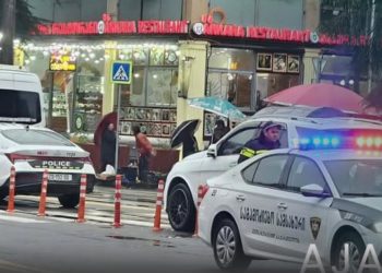 ბათუმში პოლიციის მანქანა ქვეითს შეეჯახა