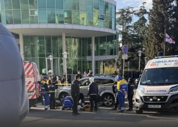 თბილისში, დადიანის ქუჩაზე მიმავალი მანქანაში მძღოლი შეუძლოდ გახდა და ადგილზე გარდაიცვალა