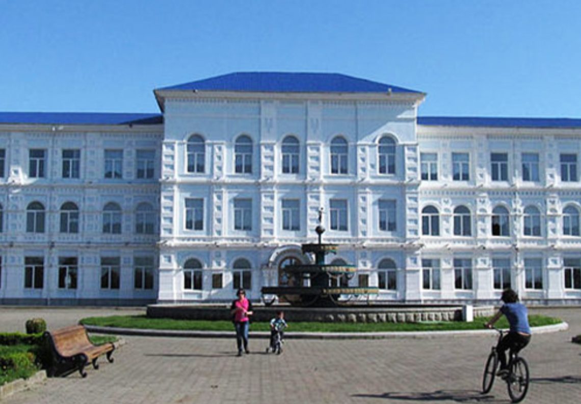 “ბსუ-ის ასოცირებულმა პროფესორმა სტუდენტების პერსონალური მონაცემები მოიპოვა და კოლეგებს ნეგატიური შეფასებები დაუწერა” – აჭარა თაიმსი