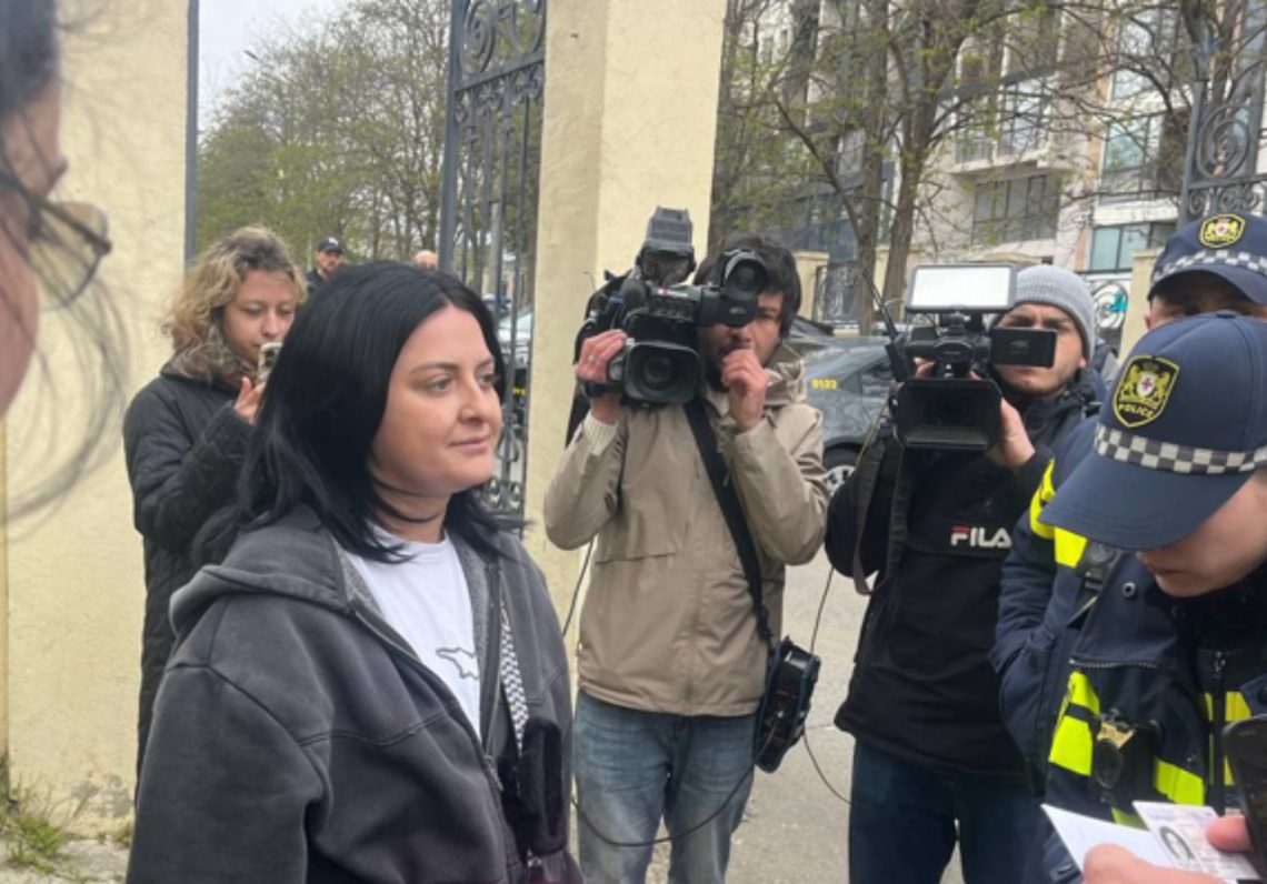 მოსამართლე ცეკვავამ ანუკი ჩრდილელი 2 დღიან პატიმრობაში გაუშვა