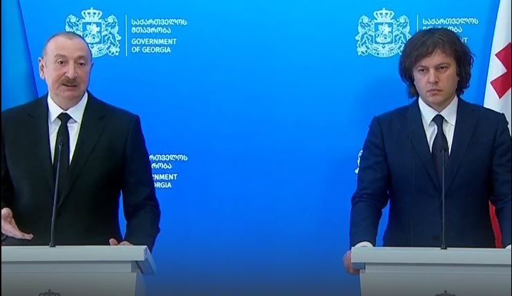 “სამხრეთ კავკასიაში ჩვენ წარმოვჩინდებით, როგორც მშვიდობის, სტაბილურობისა და თანამშრომლობის რეგიონი. საქართველო თამაშობს უმნიშვნელოვანეს როლს…” – ილჰამ ალიევი ირაკლი კობახიძესთან გამართულ ერთობლივ ბრიფინგზე