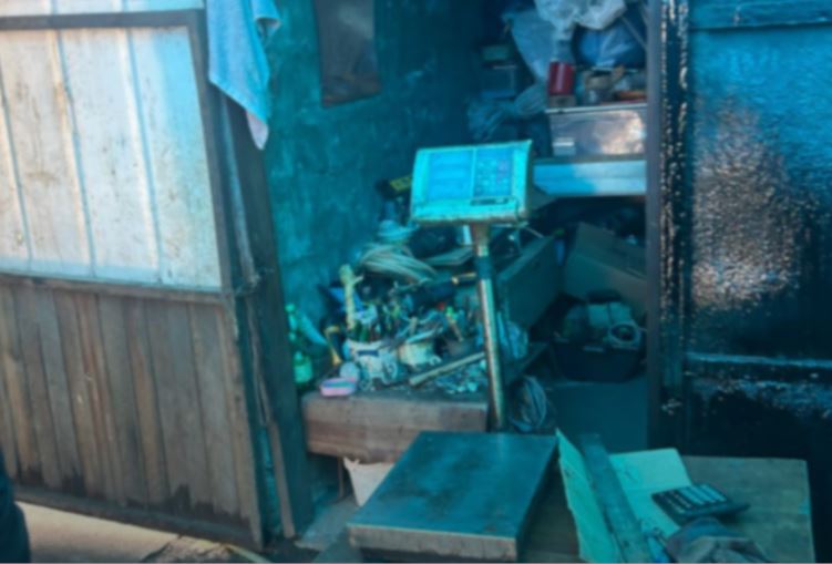 სურსათის ეროვნულმა სააგენტომ ფოთში, თევზის შესაბოლ არალეგალურ საწარმოში კრიტიკული შეუსაბამობები გამოავლინა