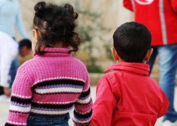 2025 წლის მონაცემებით, „სოციალურად დაუცველი ოჯახების მონაცემთა ერთიან ბაზაში“ ირიცხება 379 957 ბავშვი, რომელთაგან 23 322 პირველად დარეგისტრირდა