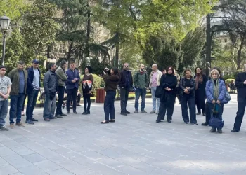 ლოზუნგით – „განათლებისთვის“, თბილისის სახელმწიფო უნივერსიტეტის პირველ კორპუსთან საპროტესტო აქცია მიმდინარეობს