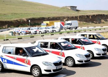 შსს მართვის მოწმობის გამოცდაზე ჩაჭრილ მოქალაქეებს პასუხობს