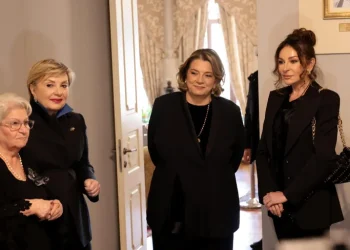 თამარ ბაგრატიონი მეჰრიბან ალიევასთან ერთად მირზა-ფათალი ახუნდოვის სახელობის აზერბაიჯანული კულტურის მუზეუმს ეწვია