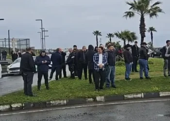 ბათუმში ტაქსის მძღოლები საპროტესტო აქციას მართავენ