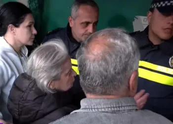 ზემო ფონიჭალაში, ბერი ნიკოლოზის საცხოვრებელ სახლთან ვითარება რამდენჯერმე დაიძაბა