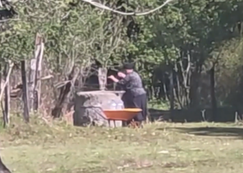 “სარეცხი მანქანები ვიყიდეთ და გვიდგას, წლებია წყალს ვედროებით ვეზიდებით” – დაბა ნასაკირალის მოსახლეობა დახმარებას ითხოვს