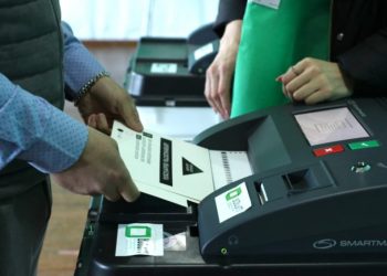 საიამ ემიგრანტებისთვის საზღვარგარეთ ხმის მიცემის აკრძალვა საკონსტიტუციოში გაასაჩივრა