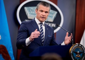 აშშ-ს ომის მინისტრი განცხადებას ავრცელებს