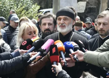 “ჩვენ გვახსოვს ეს დღეები – უდიდესი ტრაგედია, ერთი მხრივ და მეორე მხრივ, გაერთიანებული ერი” – დეკანოზი ანდრია ჯაღმაიძე 9 აპრილთან დაკავშირებით