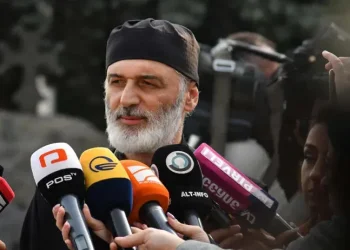 “როცა ადამიანს სამსახურში შეაქვს განცხადება, იტყვის, დიპლომი არ მაქვს, მაგრამ განათლებული ვარო?! – სინოდმა უნდა იხელმძღვანელოს მკაცრად, მართვა-გამგეობის დებულებით” – დეკანოზი ანდრია ჯაღმაიძე
