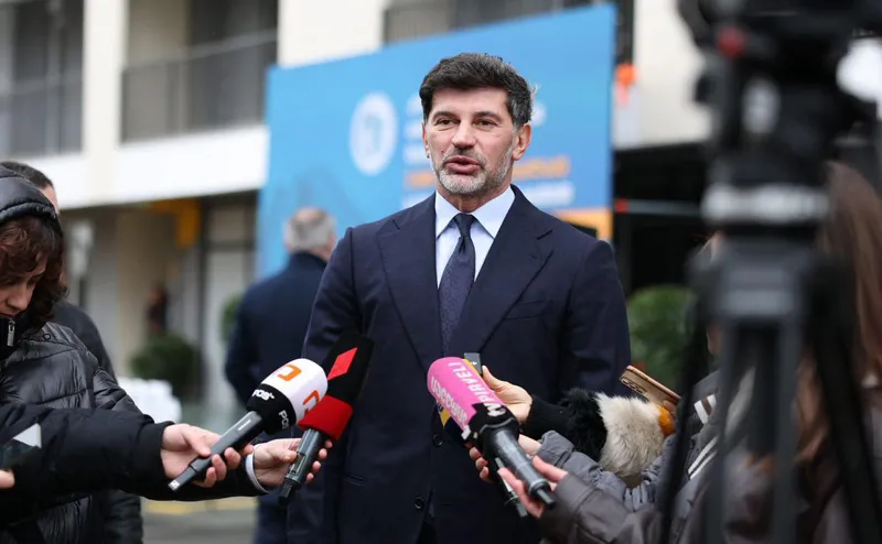 “ხალხმა, ყველაფერი კარგად იცის, ვინ ვინ არის, სალომე ზურაბიშვილი ვის ემსახურება, ვისი გავლენის ქვეშ არის” – კახა კალაძე