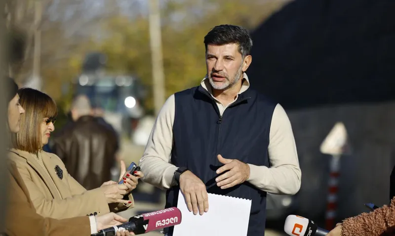 “ლილოს თავშესაფარში რაც მოხდა, კატეგორიულად მიუღებელი და წარმოუდგენელია – ასეთი ნაბიჯებითა და ქმედებებით სიძულვილს იწვევენ საზოგადოებაში, არ შეიძლება ამ ტიპის შიზოფრენიული დამოკიდებულება” – კახა კალაძე