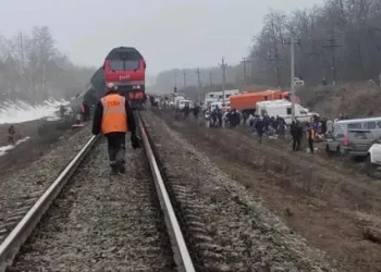 რუსეთში მატარებელი ლიანდაგიდან გადავიდა – დაშავდა 24 ადამიანი