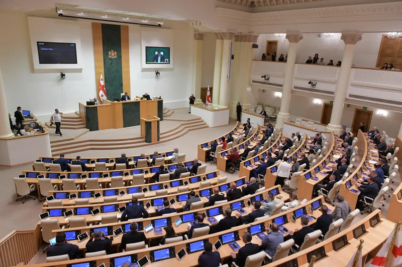 კანონპროექტის თანახმად, საქართველოს ვიზის გაცემის საკითხის განხილვის საფასური არანაკლებ 20 და არაუმეტეს 500 აშშ დოლარის ოდენობით განისაზღვრება