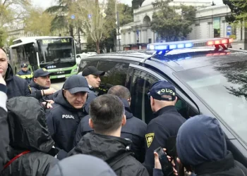 9 აპრილის მემორიალთან დღეს მომხდარი ფიზიკური დაპირისპირების ფაქტზე შსს-მ გამოძიება ჯგუფური ძალადობის მუხლით დაიწყო