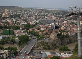 რეალურად, ვისი ფულით შენდება “ტრამპ თაუერი”?