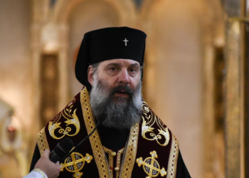 “იერუსალიმში მაცხოვრის დიდებით შესვლიდან სულ რამდენიმე დღეში იუდა მოციქულმა მას უღალატა, ბრბო კი ყვიროდა – ჯვარს აცვი. განა დღეს ჩვენ არ ვაწყდებით ასეთ მერყეობას და ცვალებადობას?” – საპატრიარქო ტახტის მოსაყდრე შიო მუჯირი