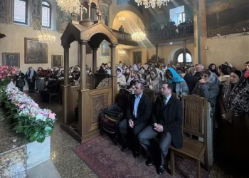 სომხური სამოციქულო ეკლესია აღდგომას აღნიშნავს