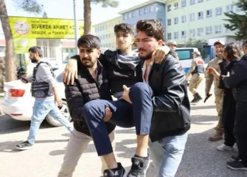 თურქეთის ერთ-ერთი სკოლაში შეიარაღებულმა პირმა ცეცხლი გახსნა, რის შედეგადაც, სულ მცირე 16 ადამიანი დაშავდა