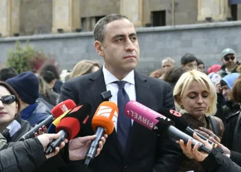 “ძალა ერთობაშია – ერთ მუშტად შეკრულ საქართველოს წინ ვერავინ ვერასდროს დაუდგება” – გიორგი ვაშაძე 9 აპრილის მემორიალთან