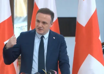 “კალასების, რაისა კომუნისტების და ურსულას გზას ვერ გავყვებოდით…კალასი ან ურსულა თავმოყვარეები რომ იყვნენ, თანამდებობას დატოვებდნენ” – ირაკლი ზარქუა