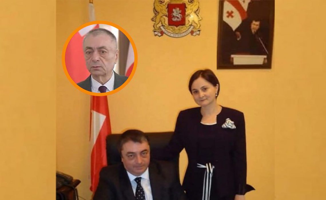 სააკაშვილის ფოტო შარმანაშვილის კაბინეტში – “ქართული ოცნების” დეპუტატი განმარტებას აკეთებს